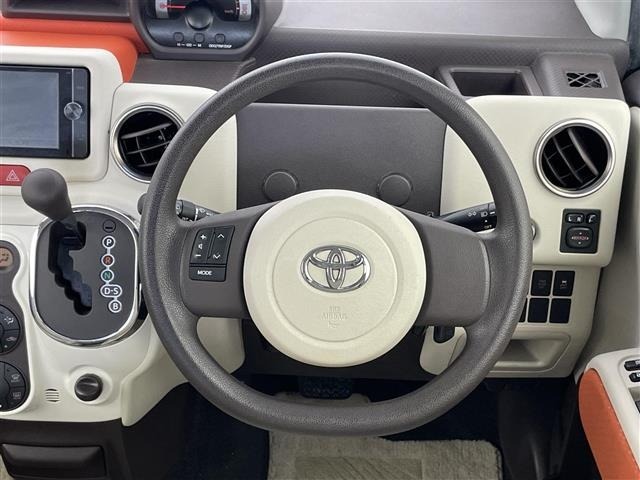 Toyota SPADE 2013 8102472-1