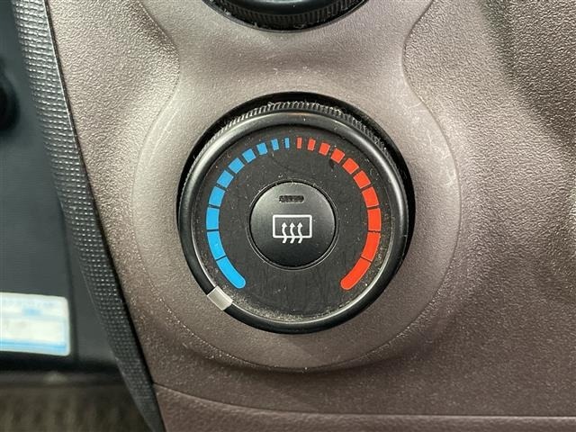 Toyota SPADE 2013 8102474-11