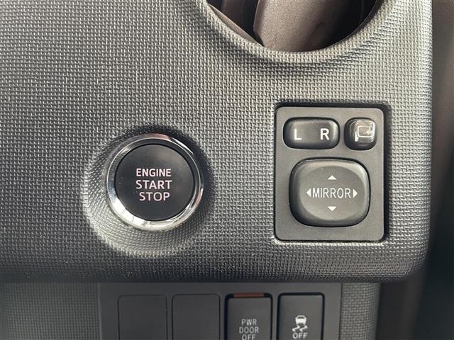 Toyota SPADE 2013 8102516-19