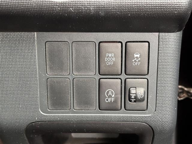 Toyota SPADE 2015 8102518-1