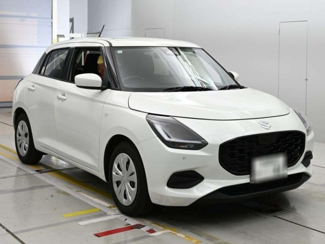 Suzuki SWIFT 2024 8103256-5