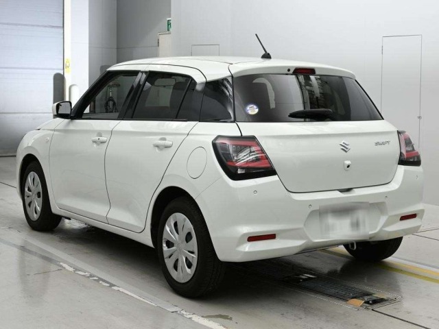 Suzuki SWIFT 2024 8103256-6