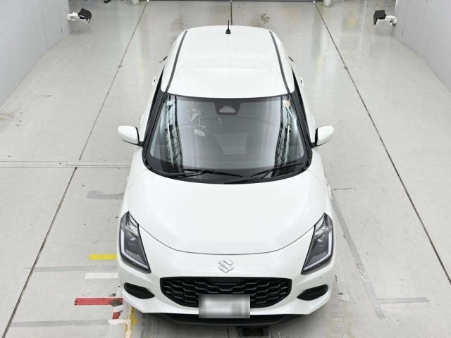Suzuki SWIFT 2024 8103256-7