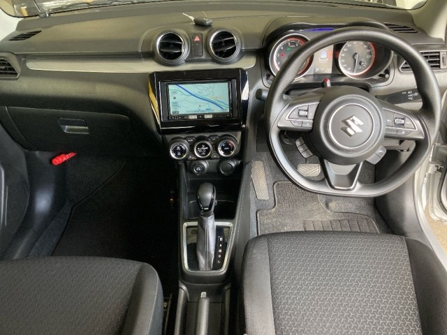 Suzuki SWIFT 2022 8103280-3