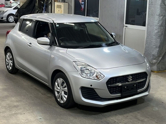 Suzuki SWIFT 2022 8103280-4