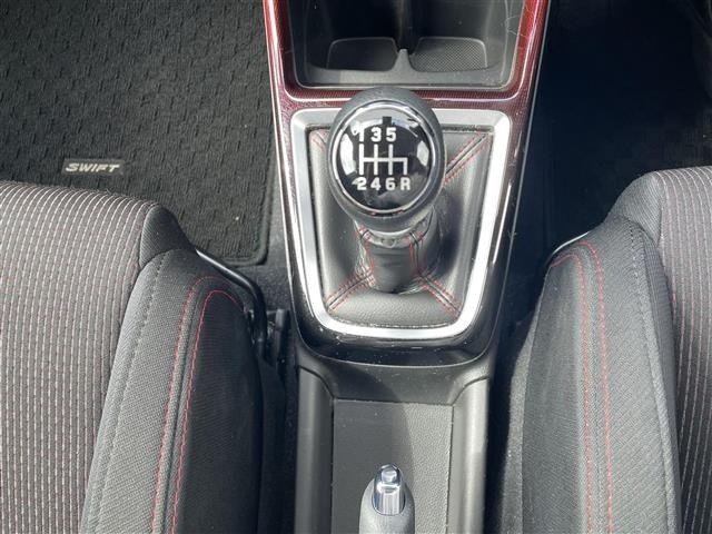 Suzuki SWIFT 2024 8103343-8