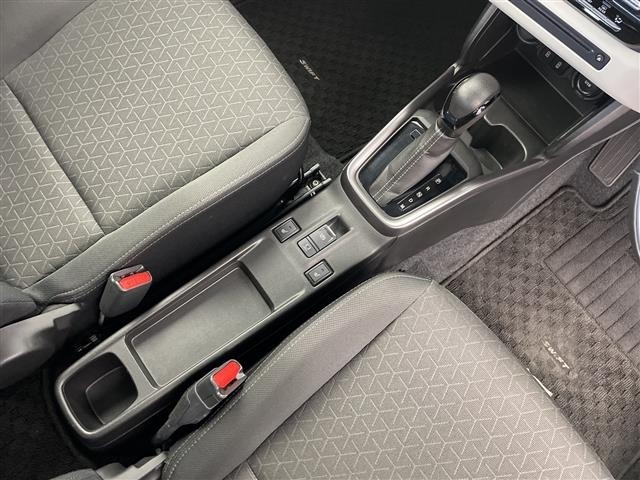 Suzuki SWIFT 2024 8103362-3