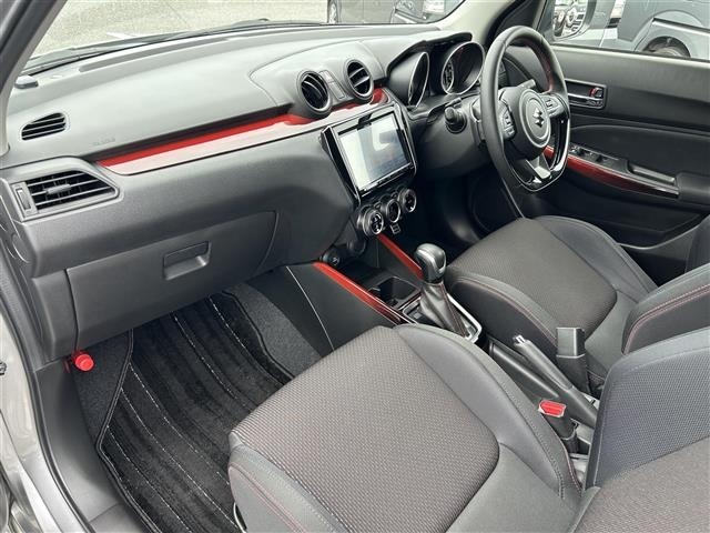Suzuki SWIFT 2018 8103393-4