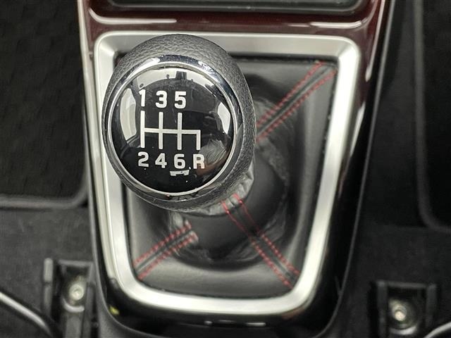Suzuki SWIFT 2021 8103407-4