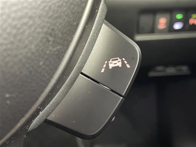 Suzuki SWIFT 2021 8103407-8
