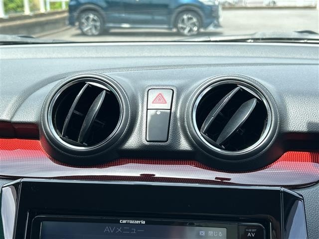 Suzuki SWIFT 2018 8103417-18
