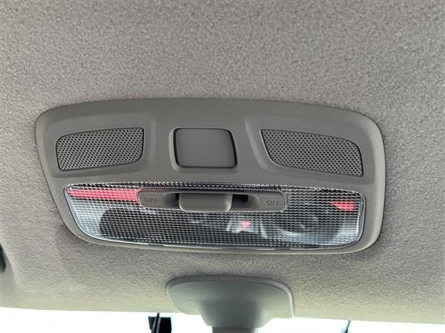 Suzuki SWIFT 2018 8103417-20