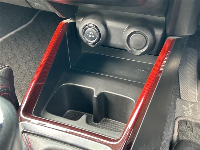 Suzuki SWIFT 2018 8103417-21