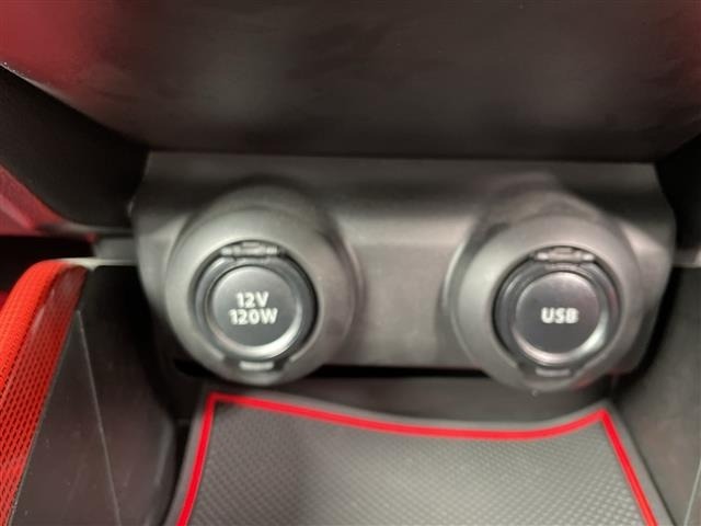 Suzuki SWIFT 2021 8103430-8