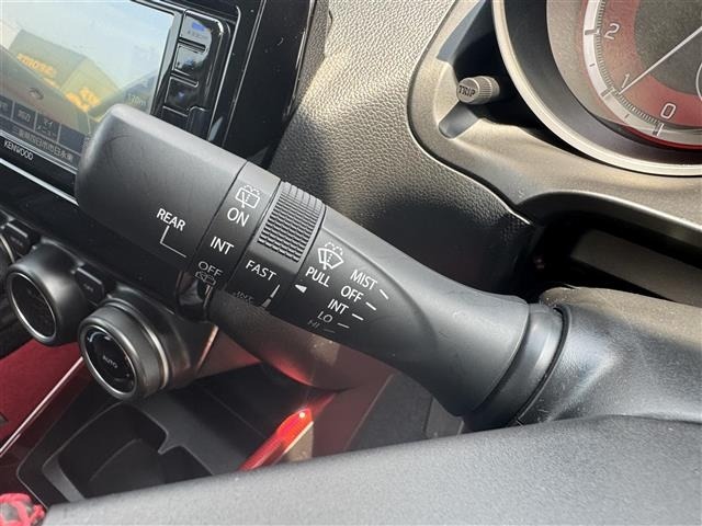 Suzuki SWIFT 2023 8103431-20