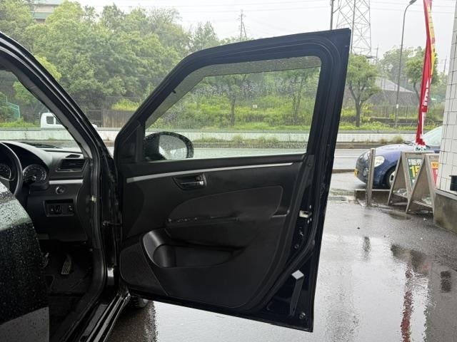Suzuki SWIFT 2013 8103439-4