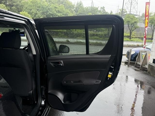 Suzuki SWIFT 2013 8103439-6