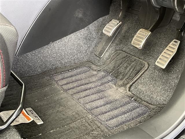 Suzuki SWIFT 2024 8103441-2