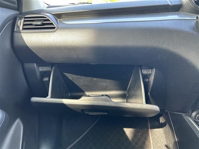 Suzuki SWIFT 2021 8103443-6