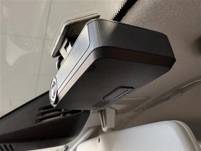 Suzuki SWIFT 2018 8103452-17