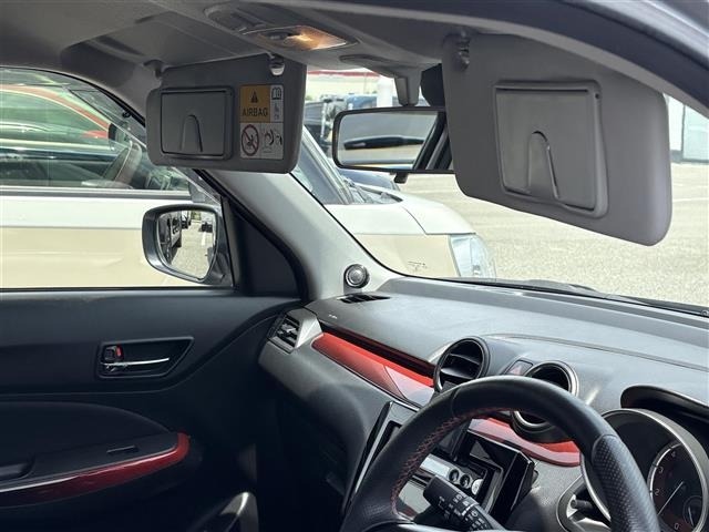 Suzuki SWIFT 2018 8103456-4