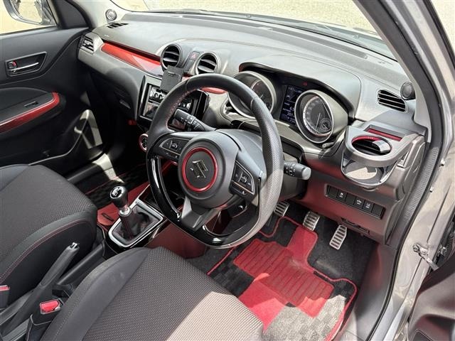 Suzuki SWIFT 2018 8103456-6