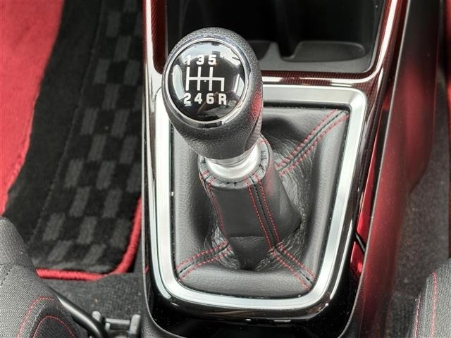 Suzuki SWIFT 2018 8103456-7