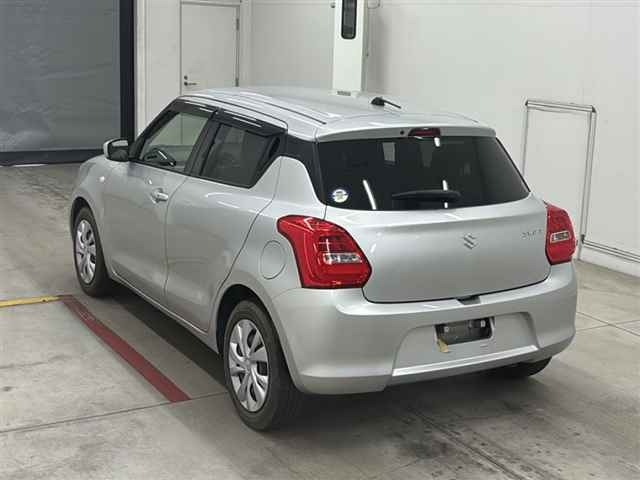 Suzuki SWIFT 2021 8103465-1
