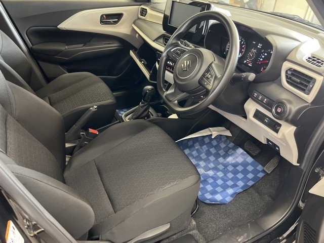 Suzuki SWIFT 2024 8103468-4