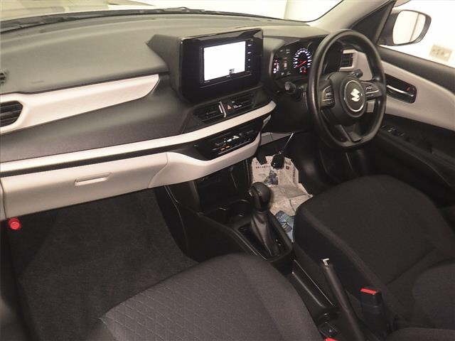 Suzuki SWIFT 2024 8103472-4