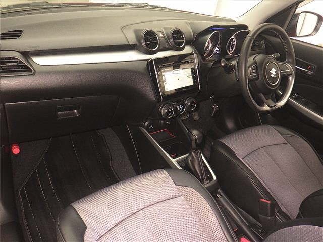 Suzuki SWIFT 2017 8103475-4