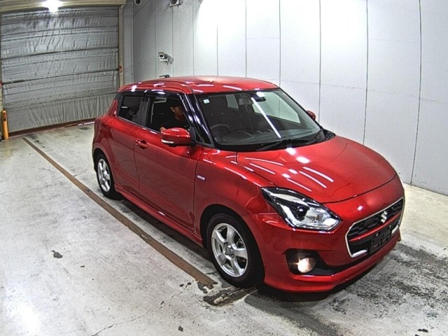 Suzuki SWIFT 2021 8103480-0