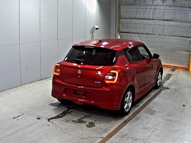 Suzuki SWIFT 2021 8103480-5