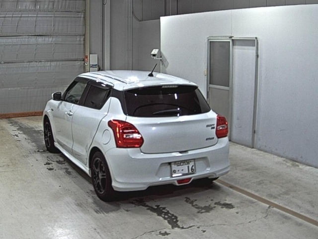 Suzuki SWIFT 2019 8103481-1
