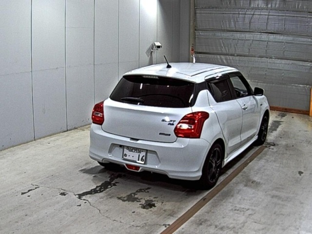 Suzuki SWIFT 2019 8103481-5