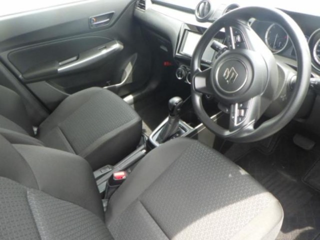 Suzuki SWIFT 2021 8103482-3