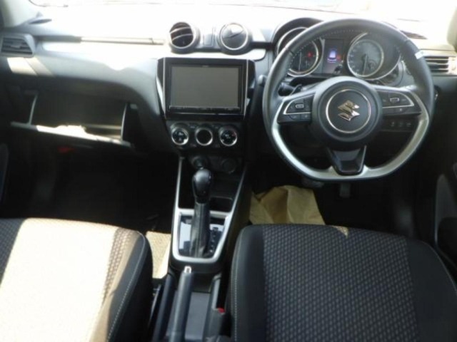 Suzuki SWIFT 2019 8103483-3
