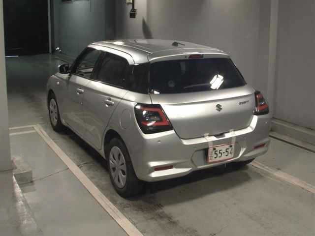 Suzuki SWIFT 2024 8103488-1