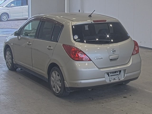Nissan TIIDA 2007 8103589-1