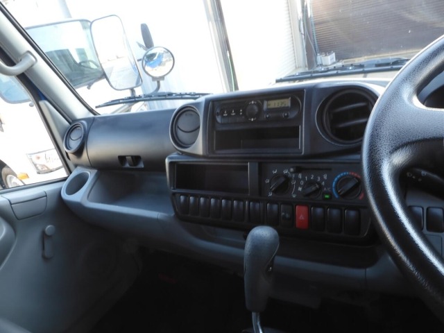 Toyota TOYOACE 2018 8090701-9