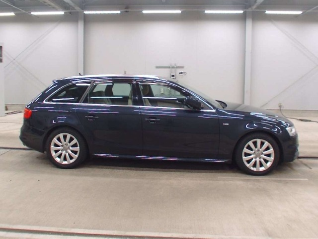 Audi A4 2013 8115455-3