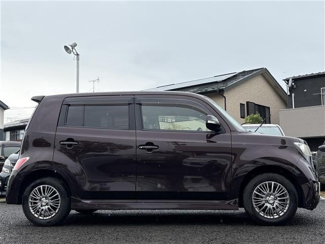 Toyota BB 2008 8112829-21