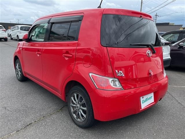 Toyota BB 2007 8112834-3