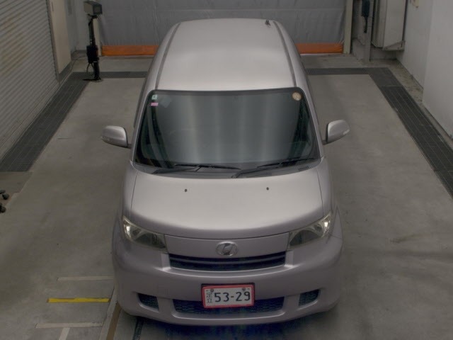 Toyota BB 2012 8112847-6