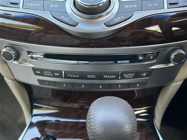 Nissan FUGA 2009 8105472-3