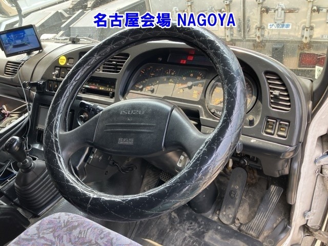 Isuzu GIGA 1997 8109127-4