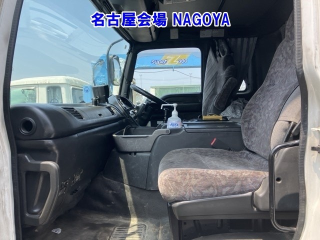 Isuzu GIGA 1997 8109127-5