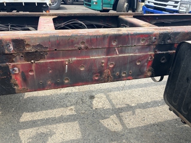 Isuzu GIGA 2011 8109141-10