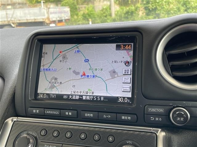 Nissan GT-R 2010 8104890-11