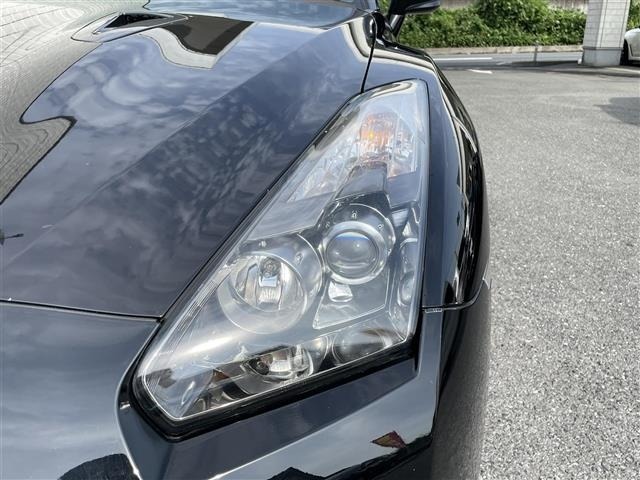 Nissan GT-R 2010 8104890-21